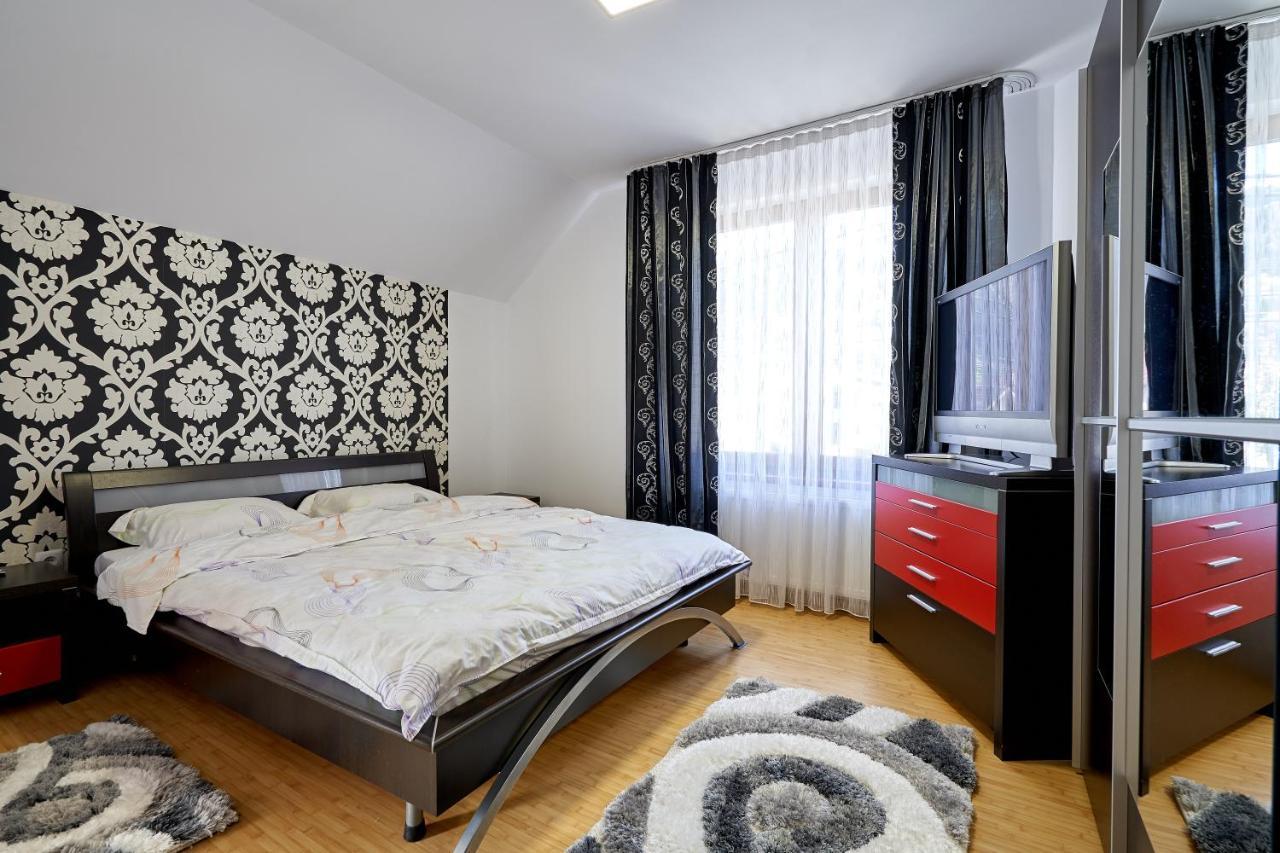 Casa Cu Flori Moisei Hotel Bagian luar foto
