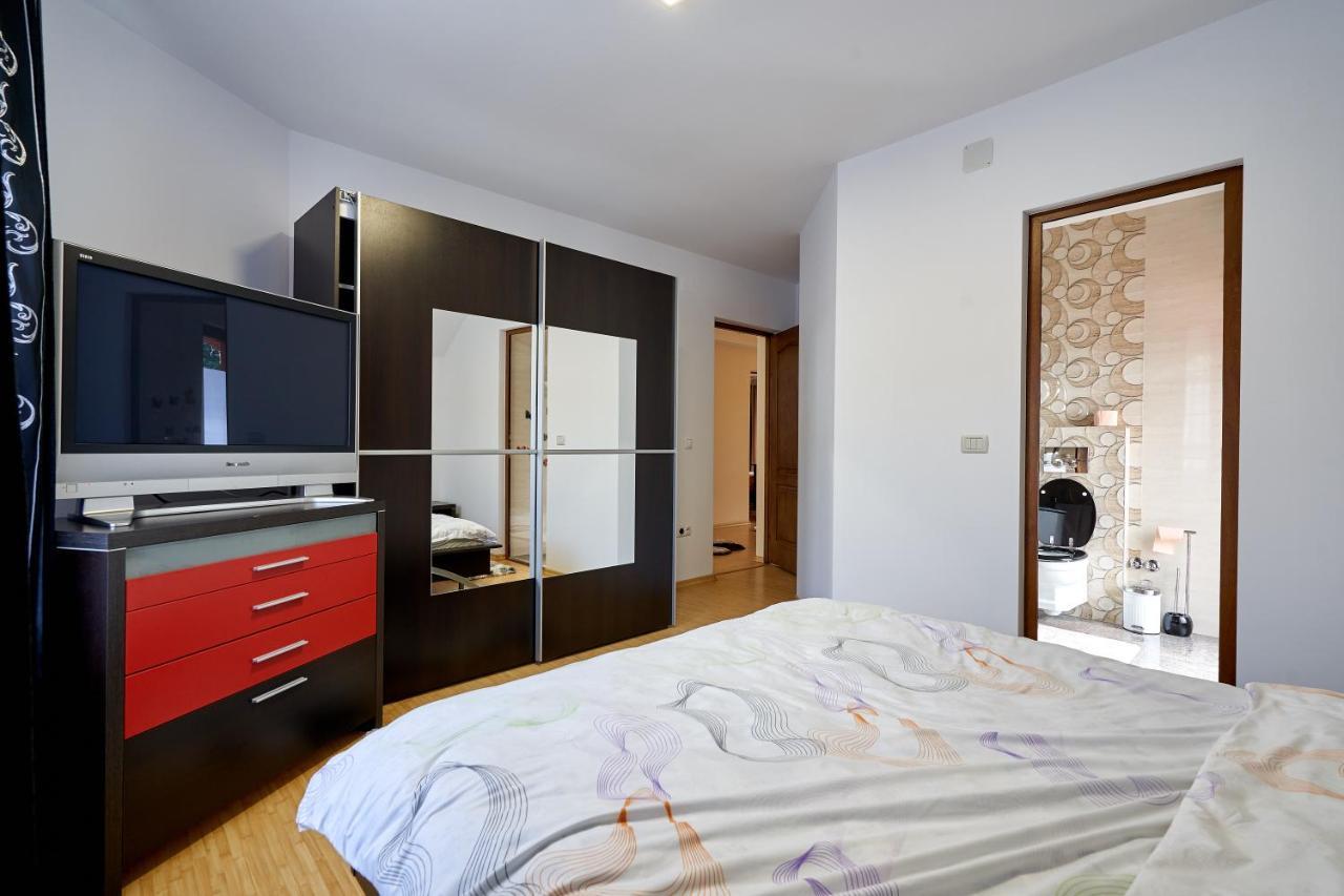 Casa Cu Flori Moisei Hotel Bagian luar foto